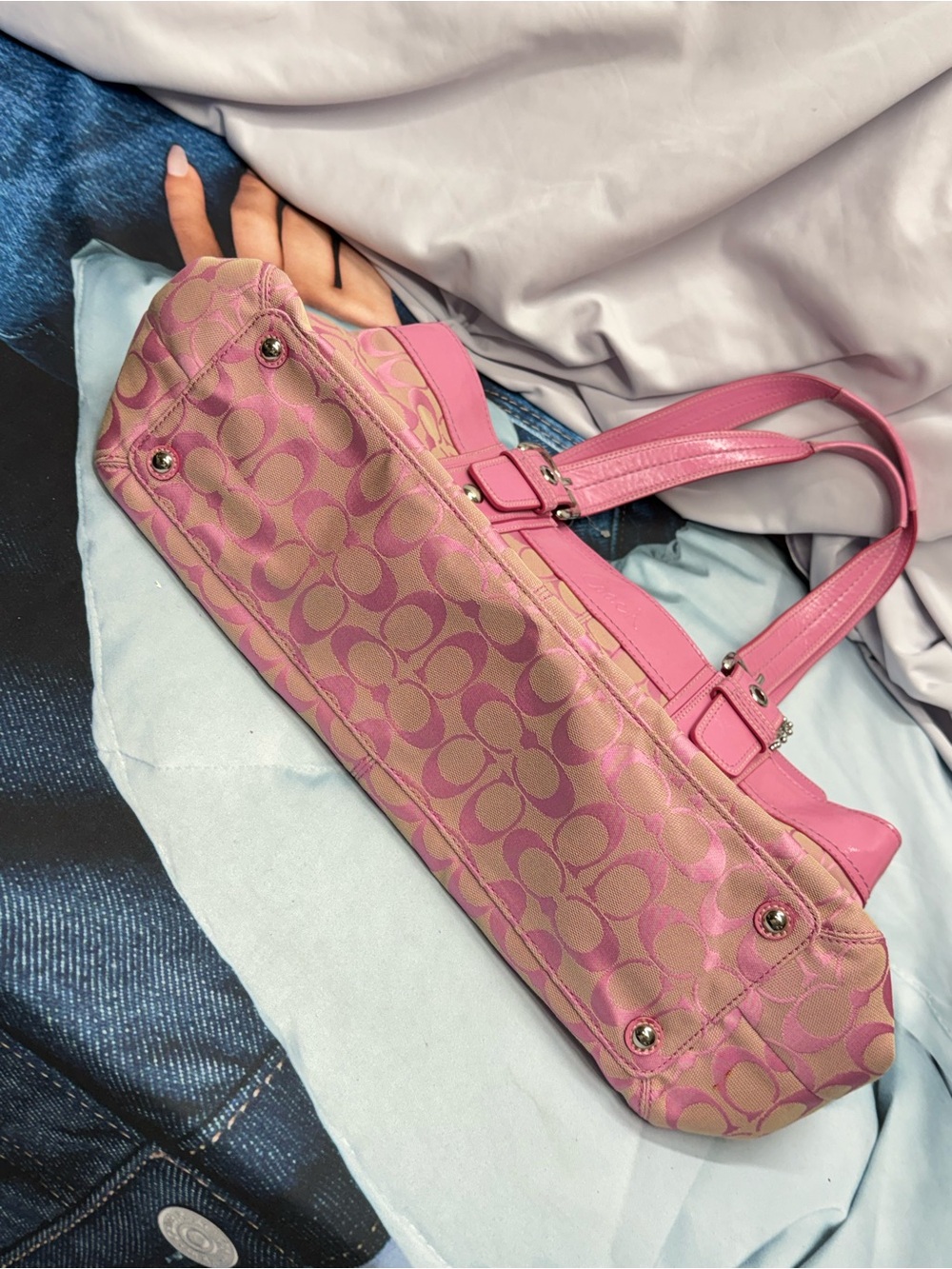 (new+tag) Coach SoHo Pleated Pink Signature Jacquard Tote w/ Leather Patent Trim - Picture 4 of 11